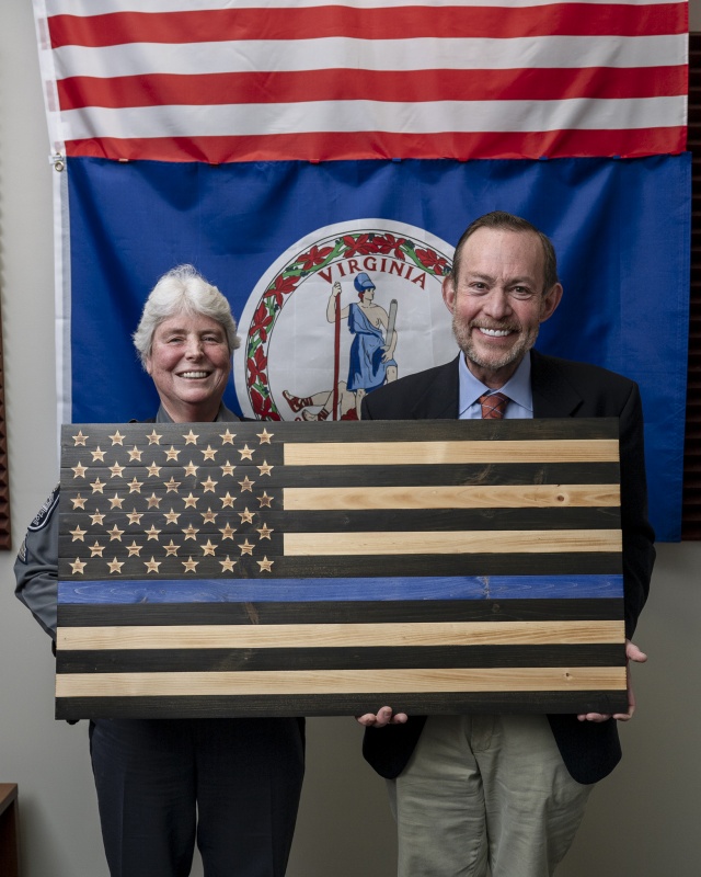 Sergeant Dowdy receiving award